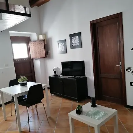 Borgo I Stritti Konukevi Petralia Soprana