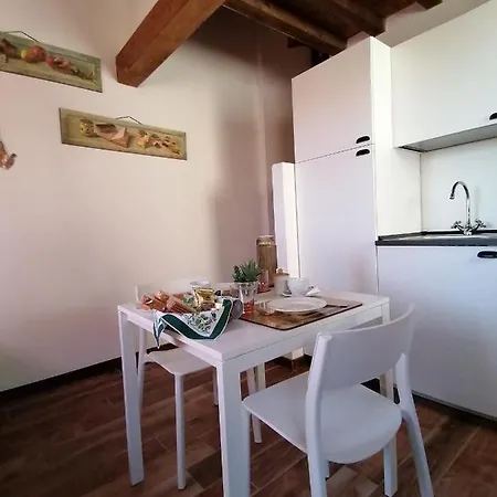 Borgo I Stritti Konukevi 3*