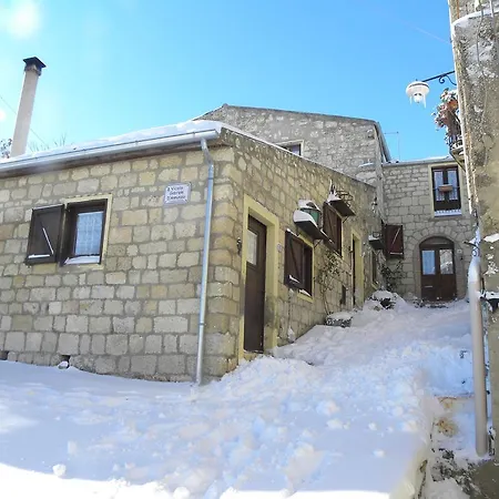 Borgo I Stritti Konukevi 3*