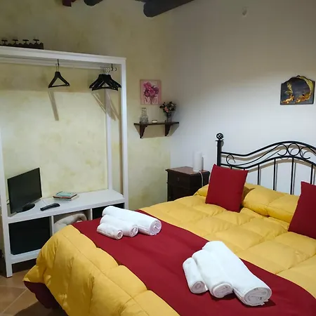 Borgo I Stritti Petralia Soprana